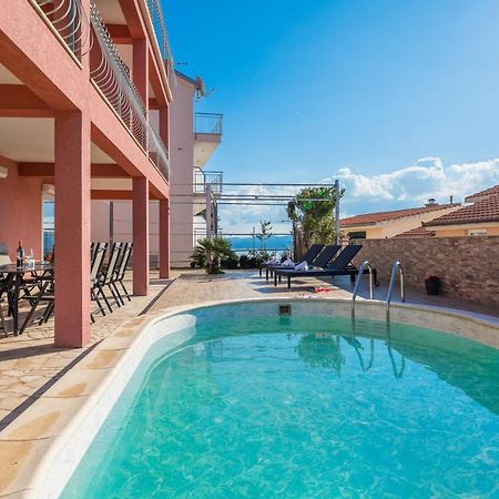 Solaris Holiday Home - Private Pool Stanici Dış mekan fotoğraf