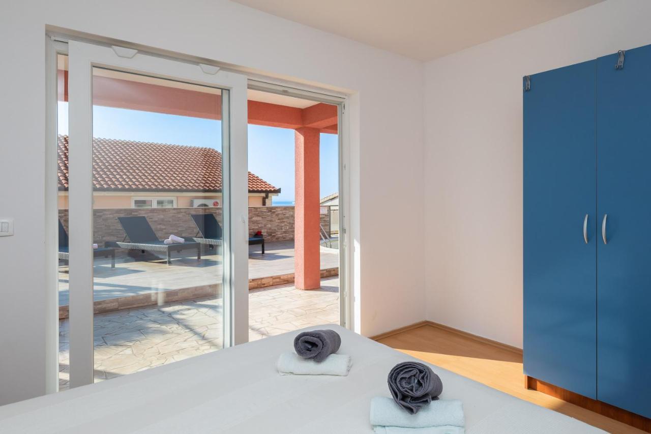 Solaris Holiday Home - Private Pool Stanici Dış mekan fotoğraf